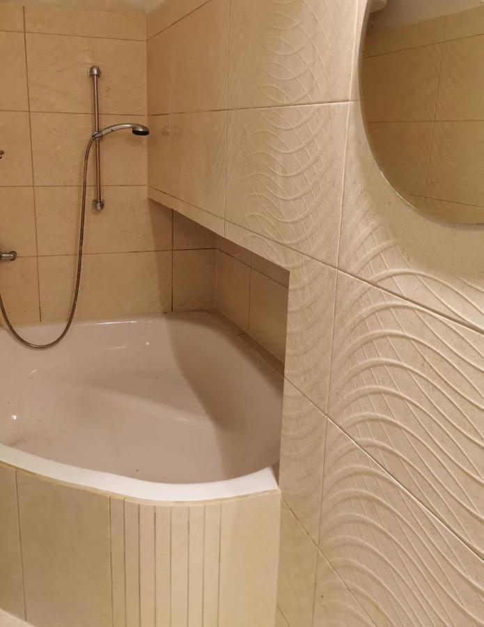 Tifani Apartman Кестхей Екстер'єр фото